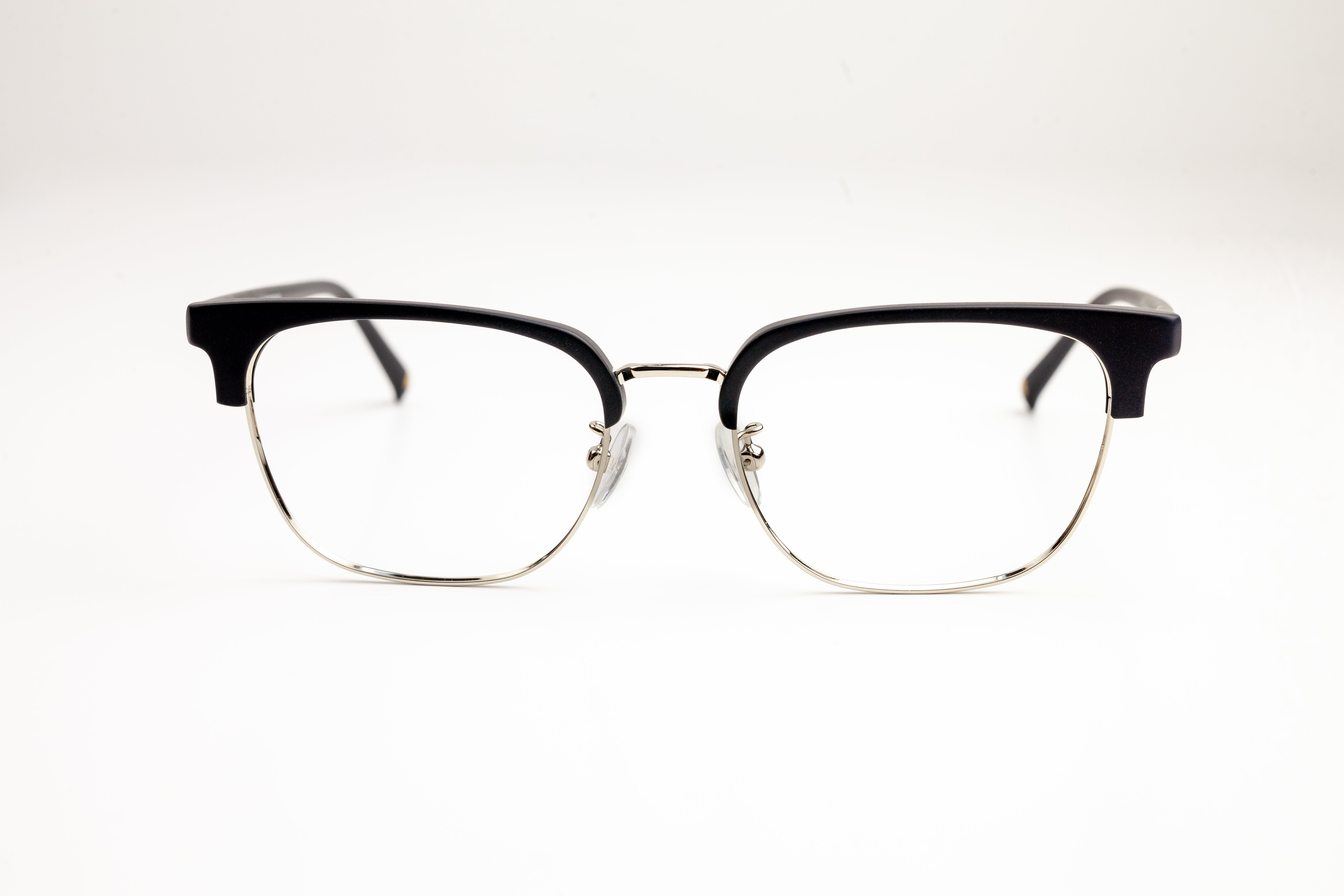 Mott & Bayard ST. JAMES